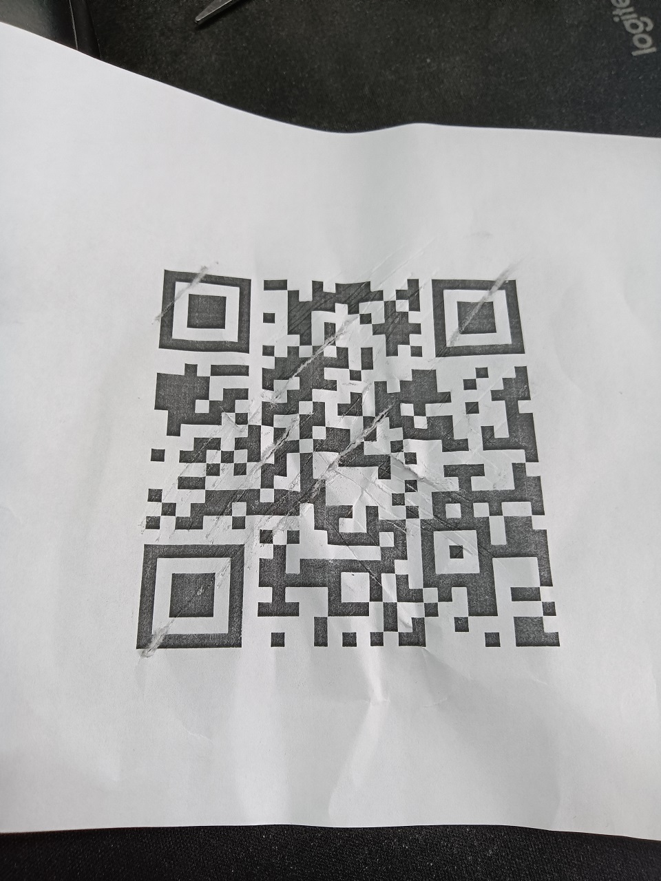 damaged qr code with marks
